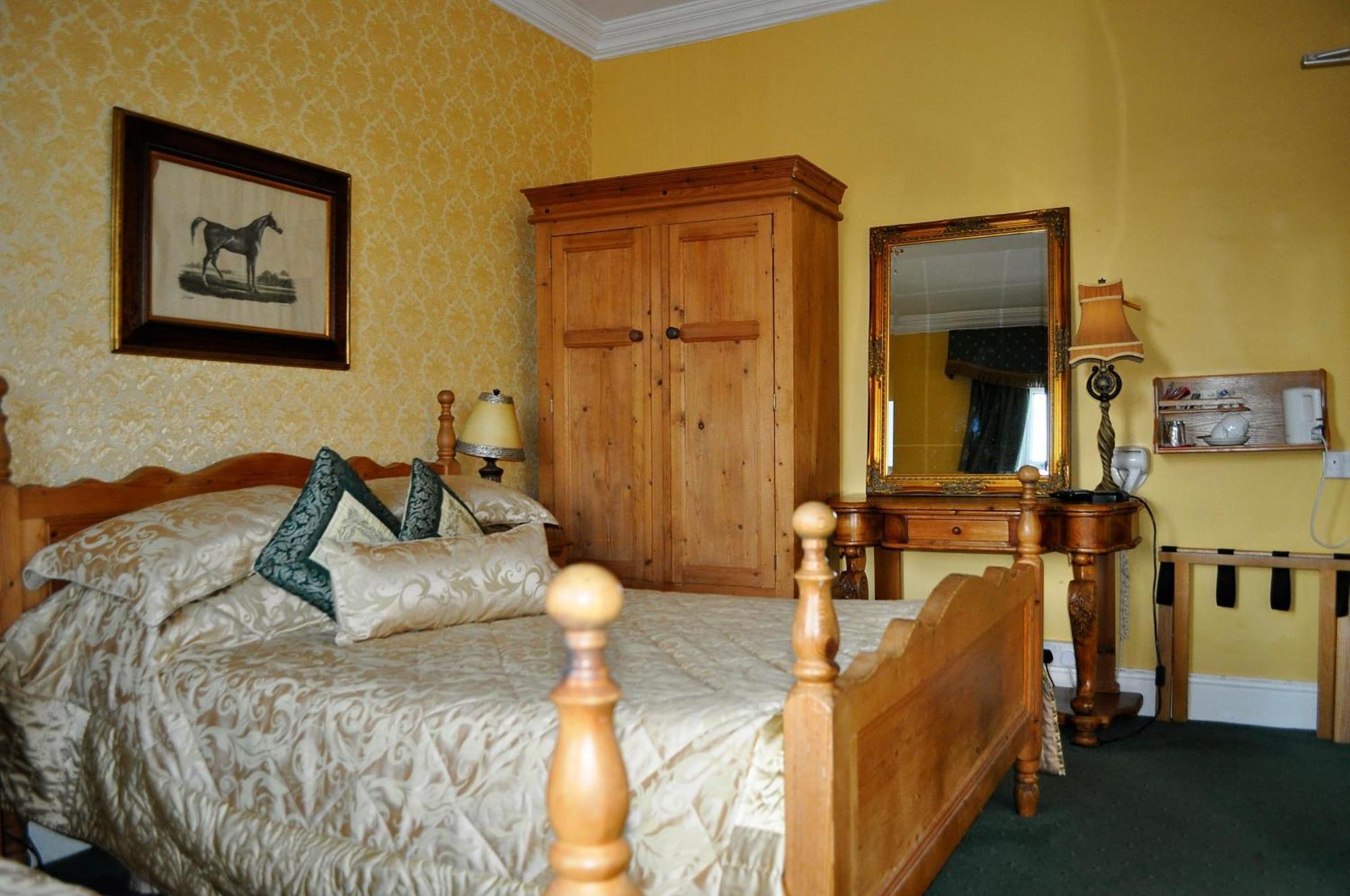 Highfield House Guesthouse Трім Екстер'єр фото