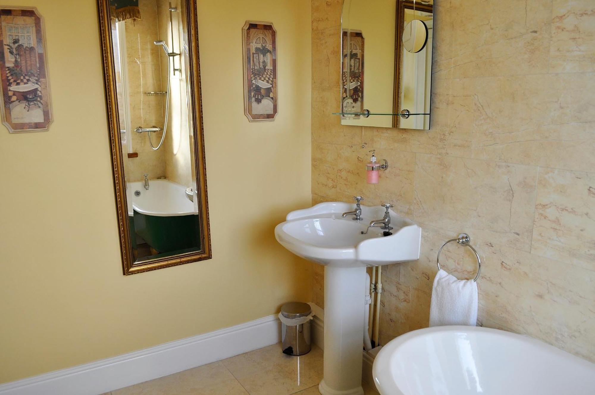 Highfield House Guesthouse Трім Екстер'єр фото