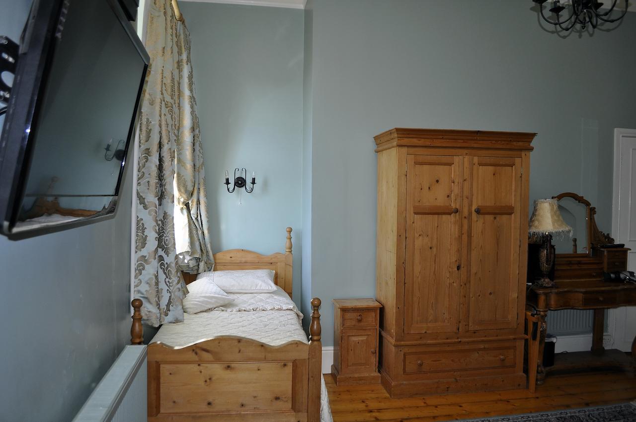 Highfield House Guesthouse Трім Номер фото